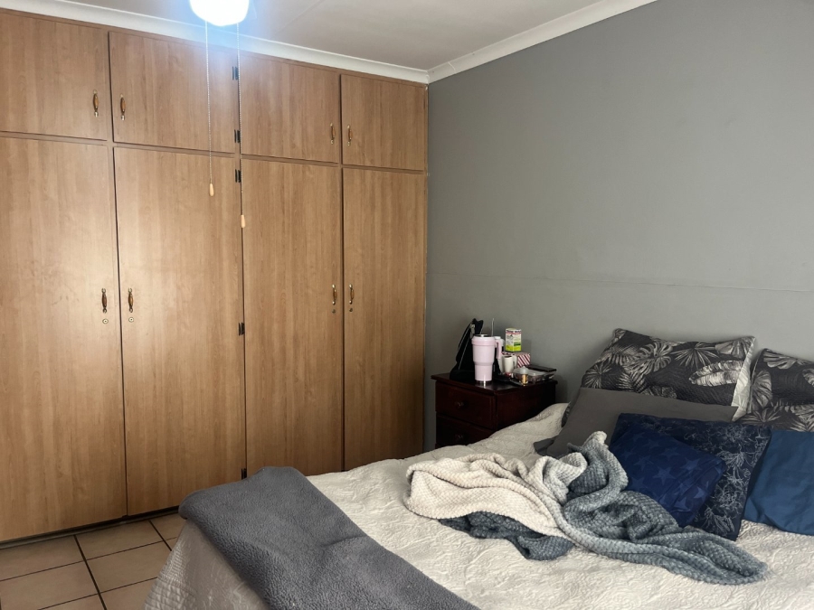2 Bedroom Property for Sale in Potchefstroom South North West